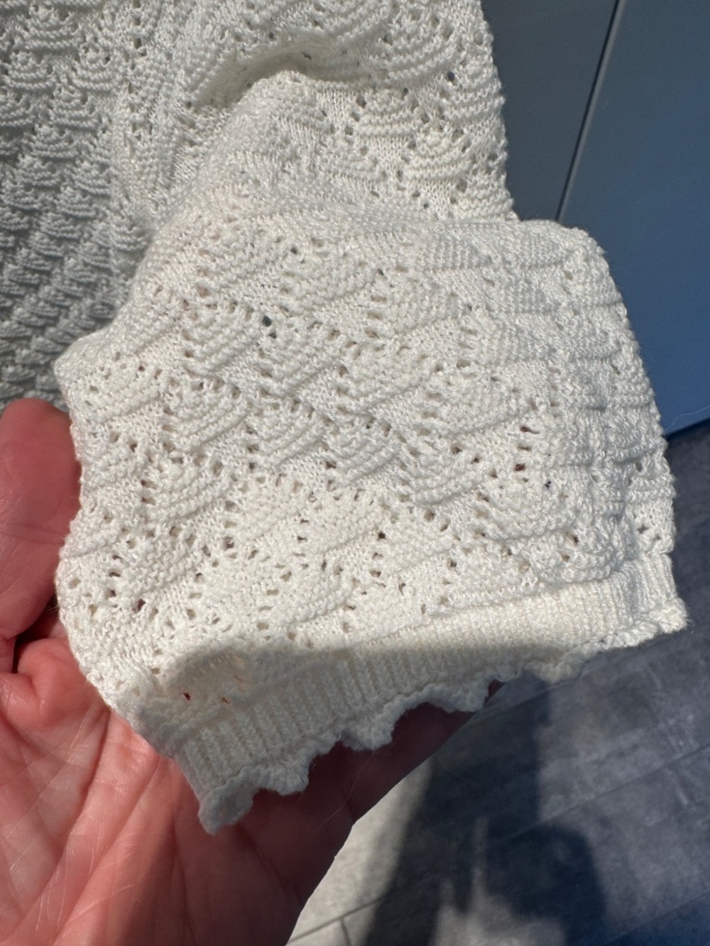 Cream crochet top with buttons. - Picture 4 of 4